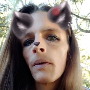 Meet your Posher, Angie